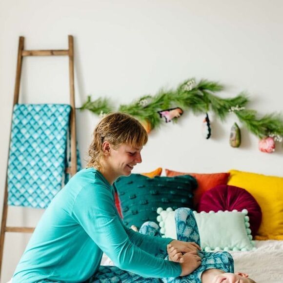 musethreads TEAL MEN'S LONG‎ SLEEVE LOUNGE CREW Size M in Teal NWT - Picture 4 of 6